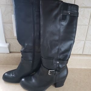 Womens wide calf boots - size 9.5